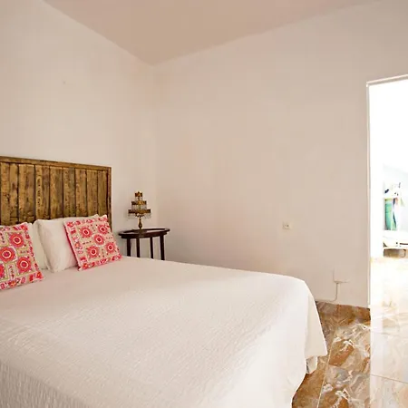 El Patio De Lola Y Felisa
